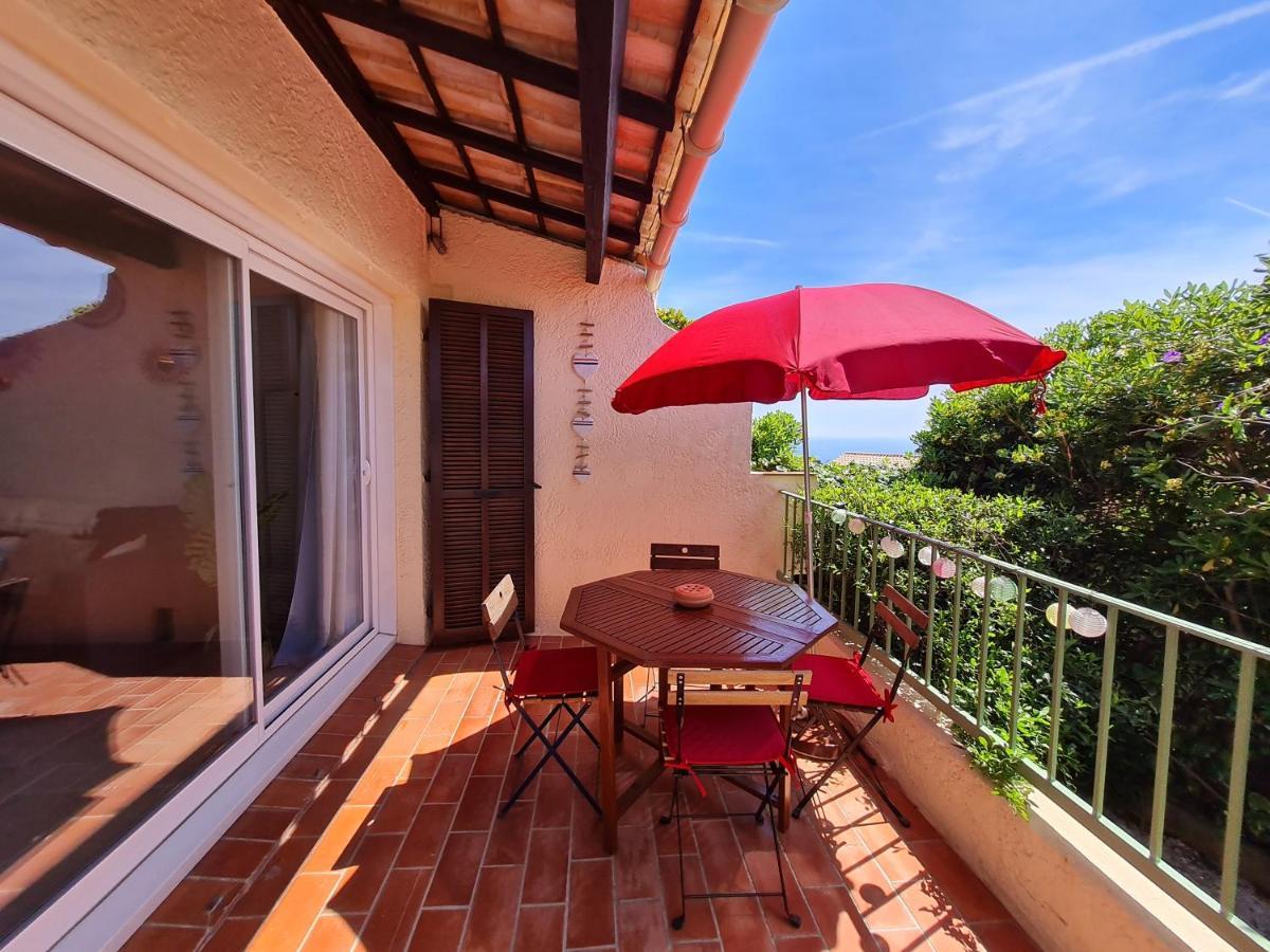 Bel Appartement Renove, Avec Terrasse Et Piscine La Croix-Valmer Exterior foto
